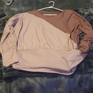 Tahari Sport women's long sleeve top